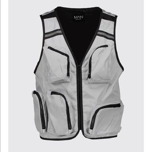 Sleeveless Contrast Utility Jacket